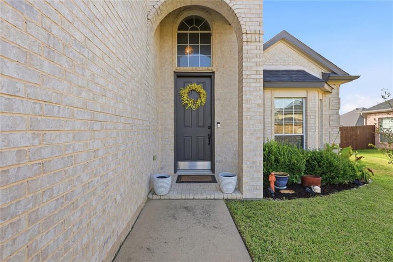 6957 Bent Spur Drive, Fort Worth TX 76179 - Photo 2
