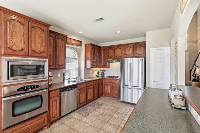 6957 Bent Spur Drive, Fort Worth TX 76179 - Photo 7