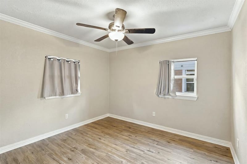 1002 Rosewood Lane, Arlington TX 76010 - Photo 17