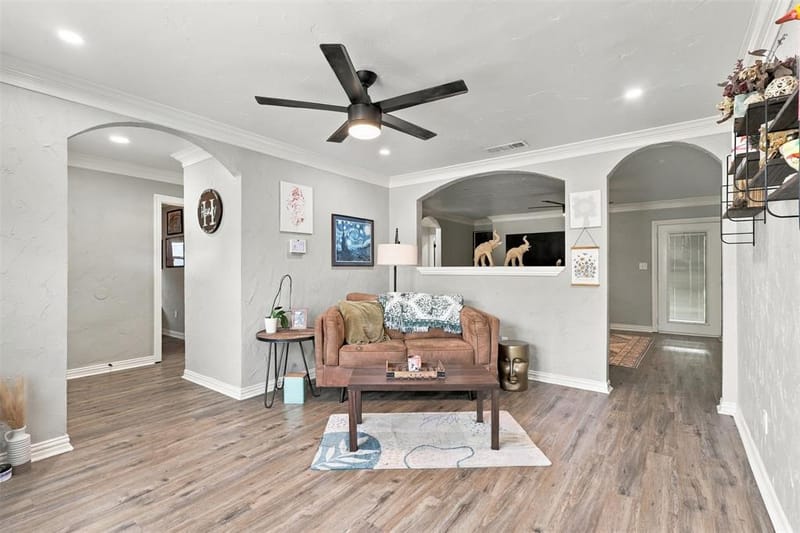 1002 Rosewood Lane, Arlington TX 76010 - Photo 3