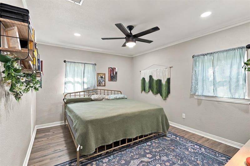 1002 Rosewood Lane, Arlington TX 76010 - Photo 11