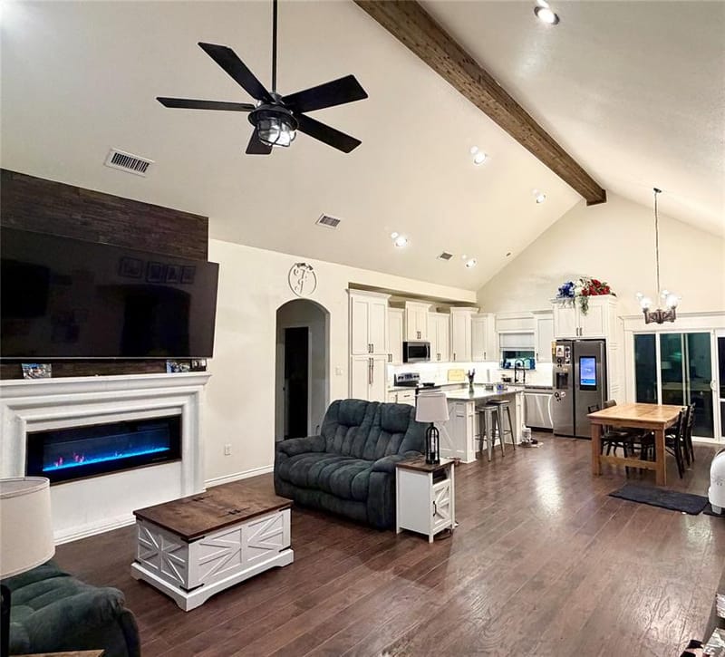 5022 Guadalupe Court, Granbury TX 76048 - Photo 6