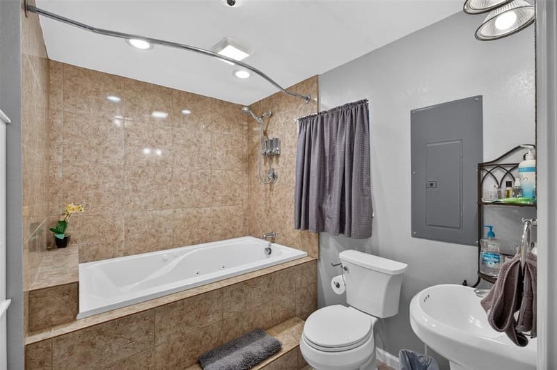 330 Park Drive, Hillsboro TX 76645 - Photo 27