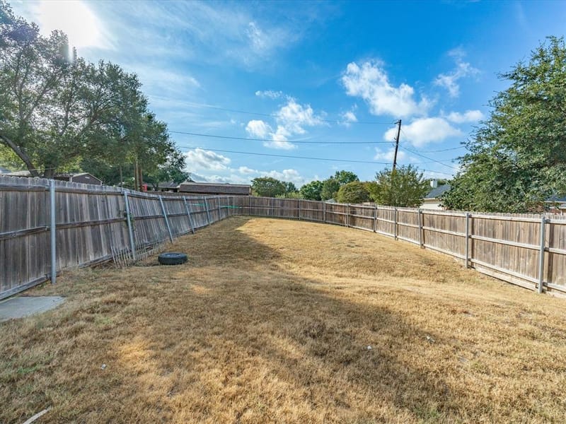 1005 Casa Linda Street, Ennis TX 75119 - Photo 30