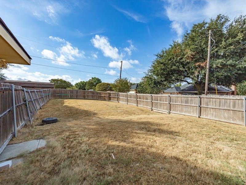 1005 Casa Linda Street, Ennis TX 75119 - Photo 29