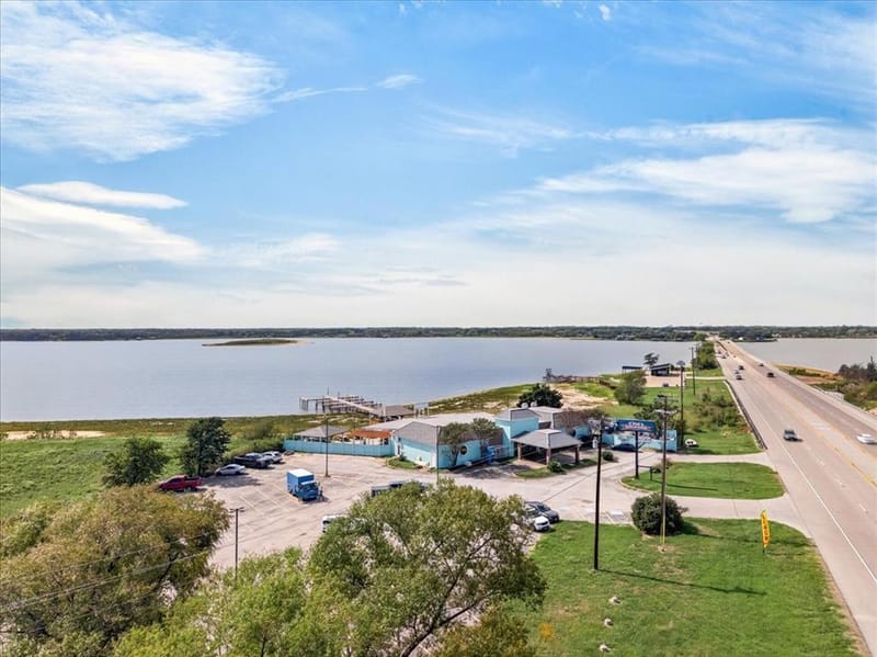 204 Bounding Main Street, Gun Barrel City TX 75156 - Photo 30