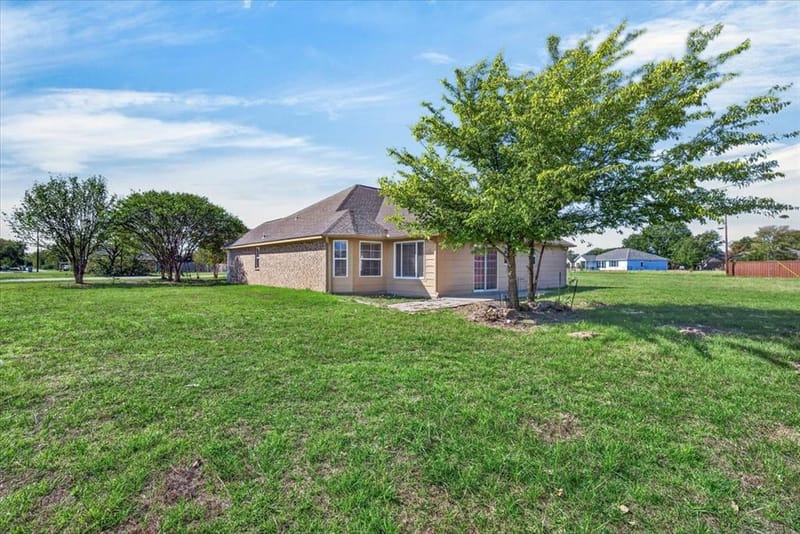 204 Bounding Main Street, Gun Barrel City TX 75156 - Photo 29