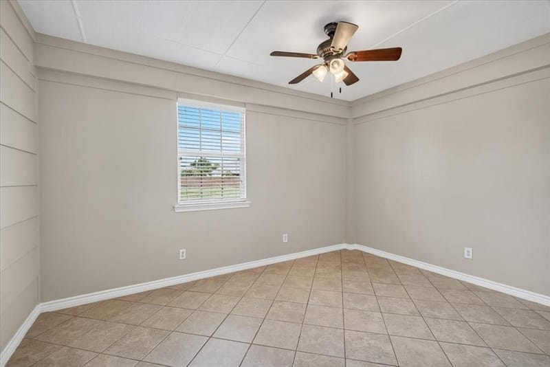 204 Bounding Main Street, Gun Barrel City TX 75156 - Photo 21