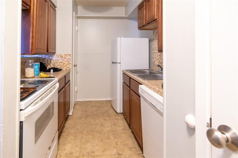 8110 Skillman Street # 1053, Dallas TX 75231 - Photo 10