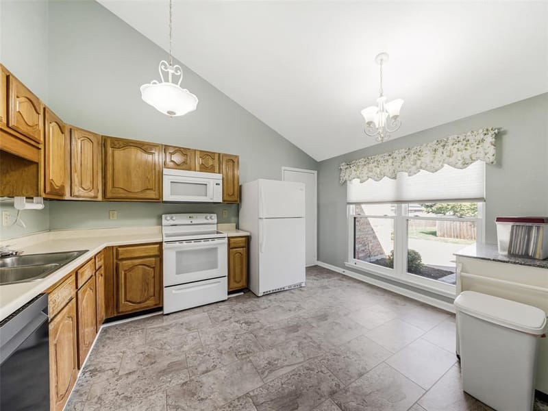3013 Plumtree Lane, Plano TX 75074 - Photo 10
