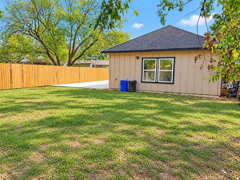 707 N Blanche Street, Terrell TX 75160 - Photo 32