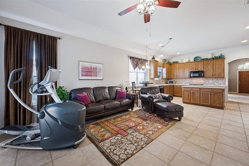 8375 Davis Drive, Frisco TX 75036 - Photo 9