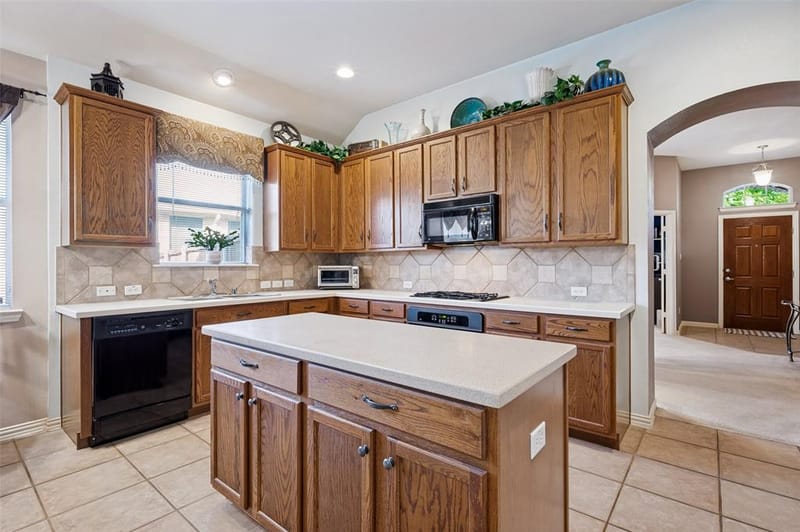 8375 Davis Drive, Frisco TX 75036 - Photo 10