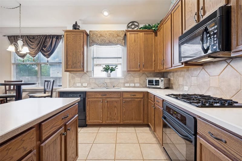 8375 Davis Drive, Frisco TX 75036 - Photo 11