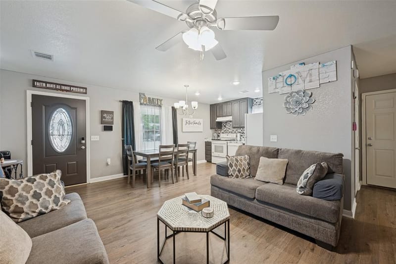 1310 New York Avenue, Fort Worth TX 76104 - Photo 4