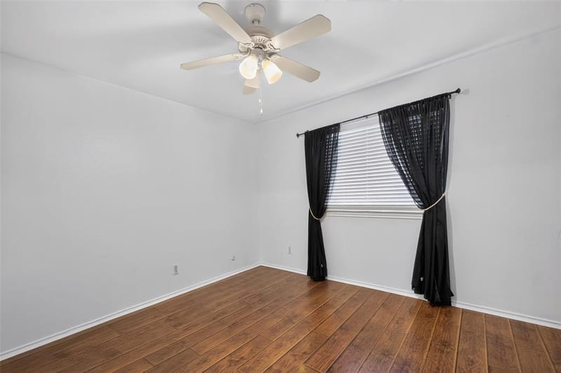 1237 STONEWALL Street, Garland TX 75043 - Photo 10