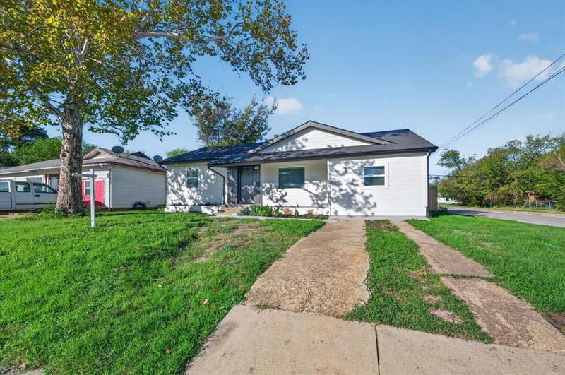 3600 Hatcher Street, Fort Worth TX 76119 - Photo 2