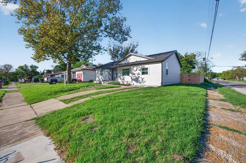 3600 Hatcher Street, Fort Worth TX 76119 - Photo 3