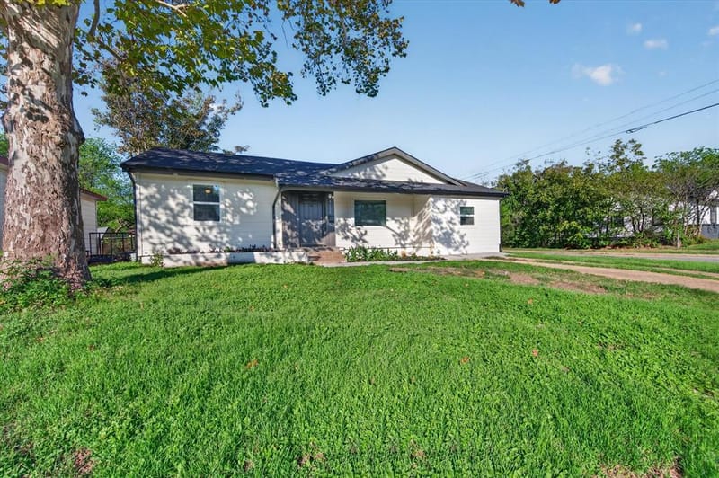 3600 Hatcher Street, Fort Worth TX 76119