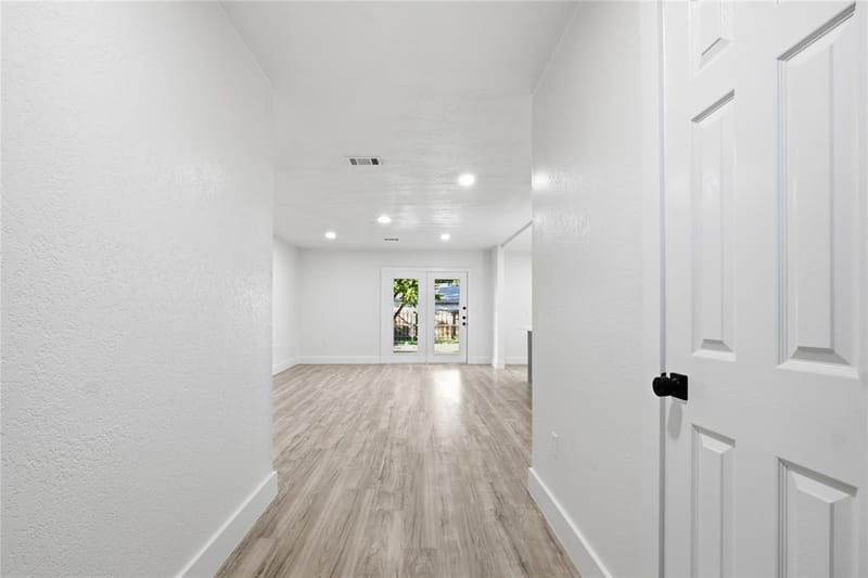 6220 Magnolia Lane, Rowlett TX 75089 - Photo 2