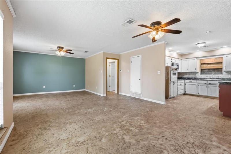8766 Webb Road, Ponder TX 76259 - Photo 5