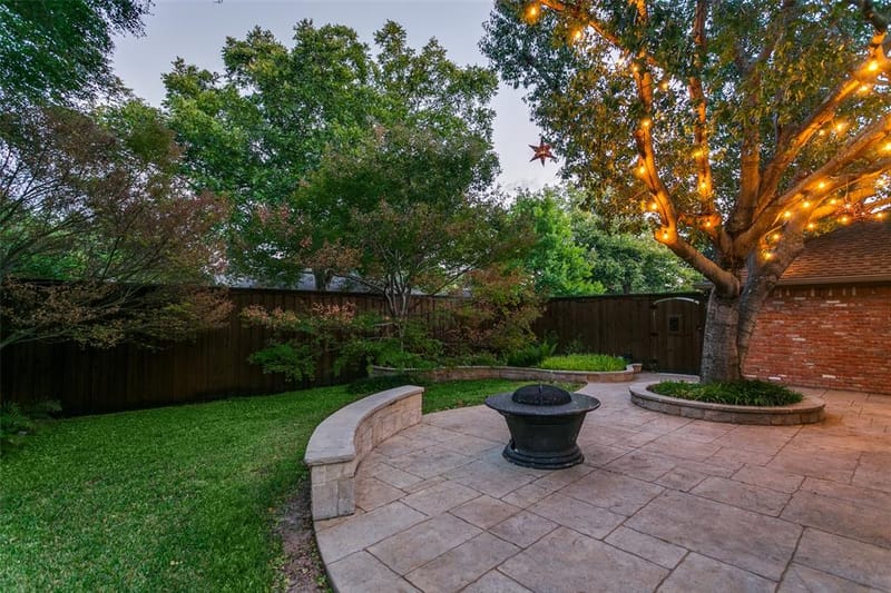 2404 Monmouth Court, Plano TX 75075 - Photo 3