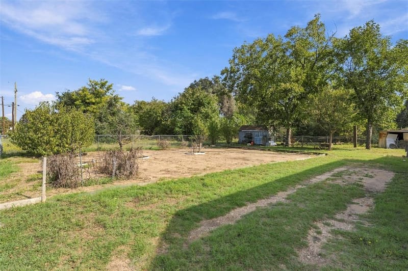 1703 Arra Street, Waco TX 76704 - Photo 22