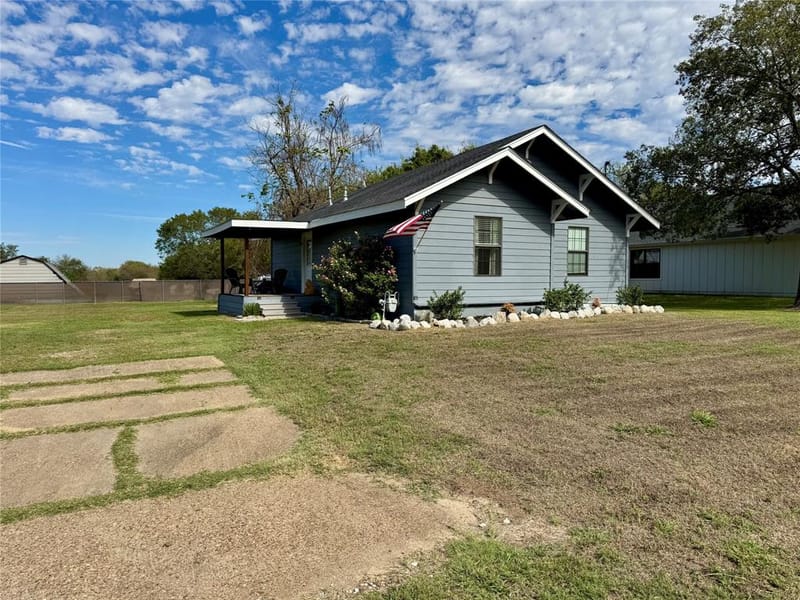 205 E Cardinal Street, Ector TX 75439 - Photo 20
