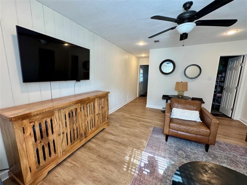 205 E Cardinal Street, Ector TX 75439 - Photo 4