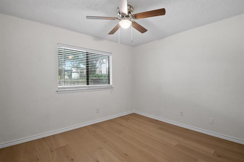 5537 Silver Maple Drive, Arlington TX 76018 - Photo 15