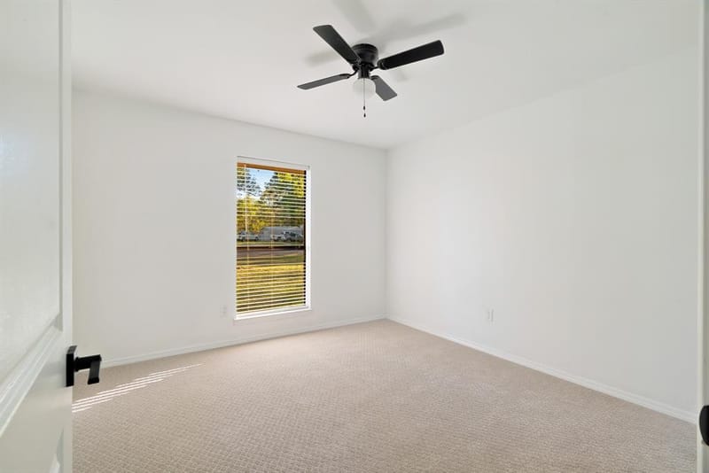 510 W DIVISION, Blossom TX 75416 - Photo 13