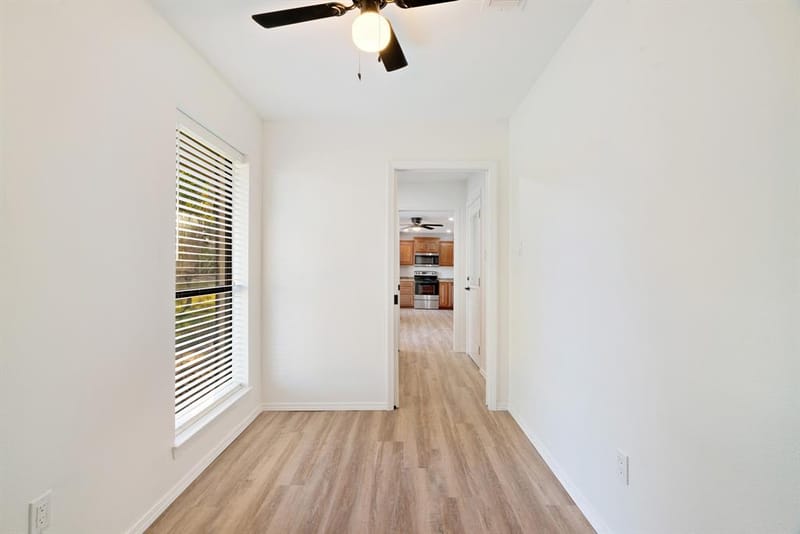510 W DIVISION, Blossom TX 75416 - Photo 16