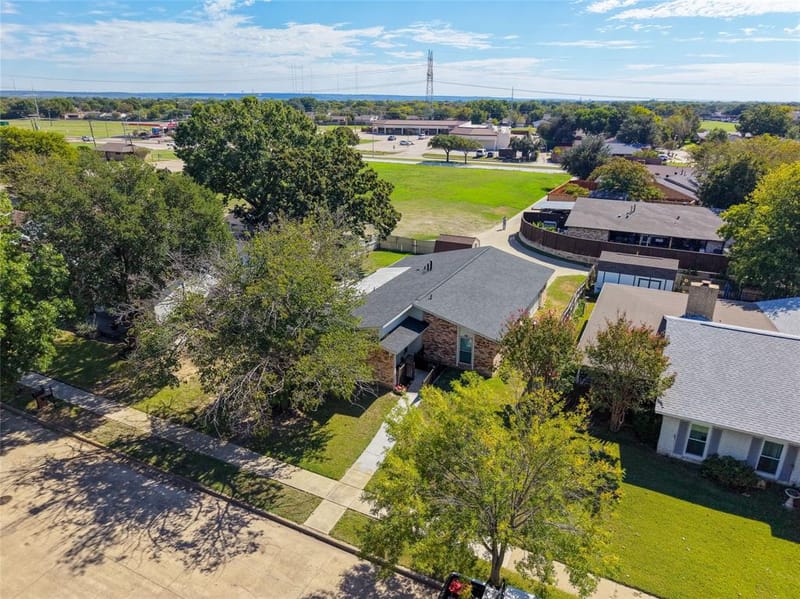 1901 Dodge Trail, Grand Prairie TX 75052 - Photo 33