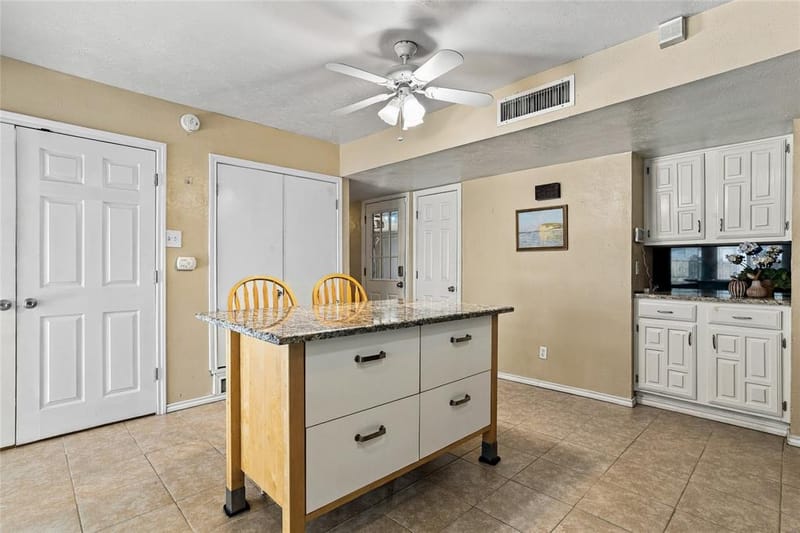 1901 Dodge Trail, Grand Prairie TX 75052 - Photo 11