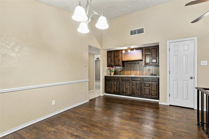 1901 Dodge Trail, Grand Prairie TX 75052 - Photo 8