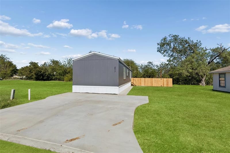 4413 Mimosa Drive, Granbury TX 76048 - Photo 32