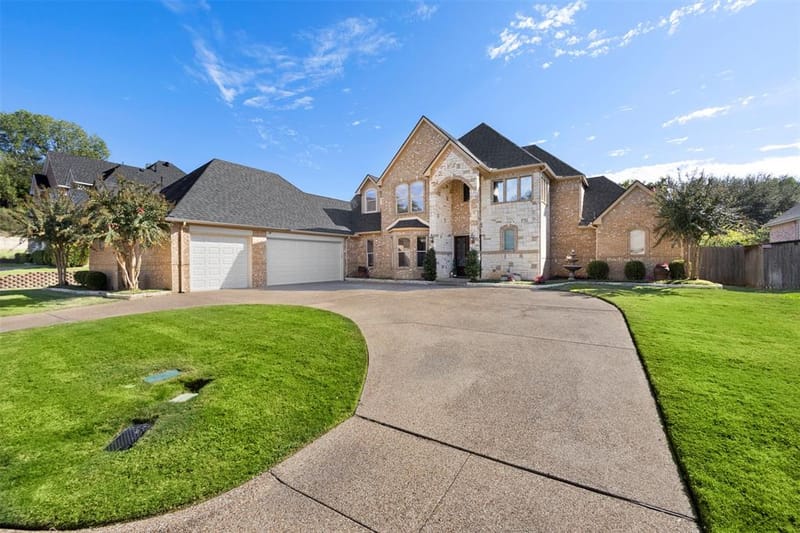2006 Stone Canyon Court, Arlington TX 76012 - Photo 4