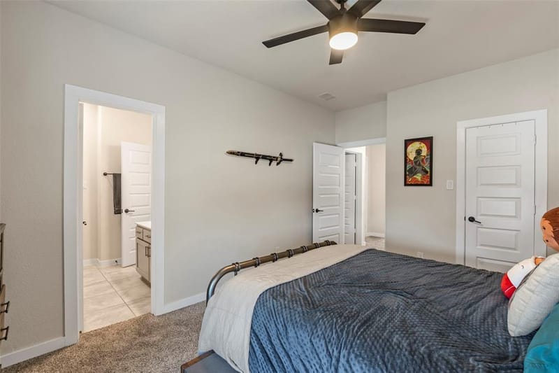 1101 Alderwood Drive, Justin TX 76247 - Photo 29