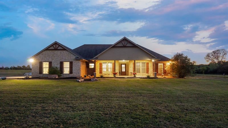 516 Spring Town Road, Van Alstyne TX 75495 - Photo 36