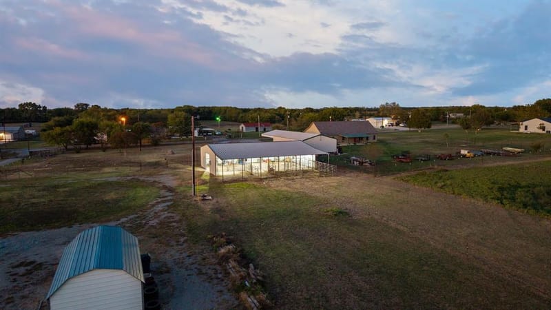 516 Spring Town Road, Van Alstyne TX 75495 - Photo 31