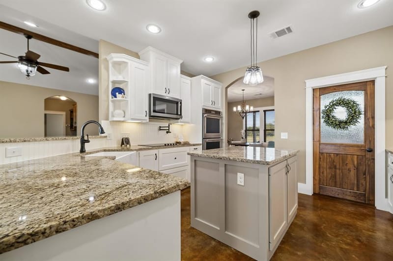 516 Spring Town Road, Van Alstyne TX 75495 - Photo 8