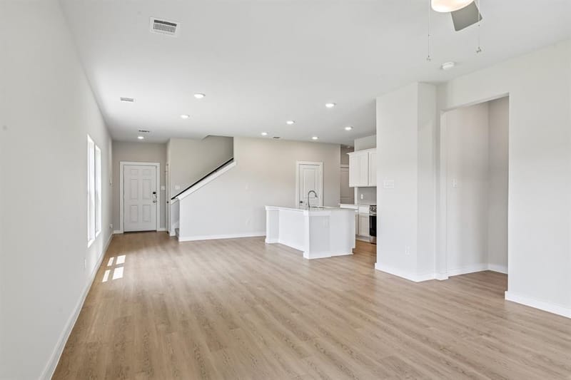 1052 Miraverde Trail, Crowley TX 76036 - Photo 6