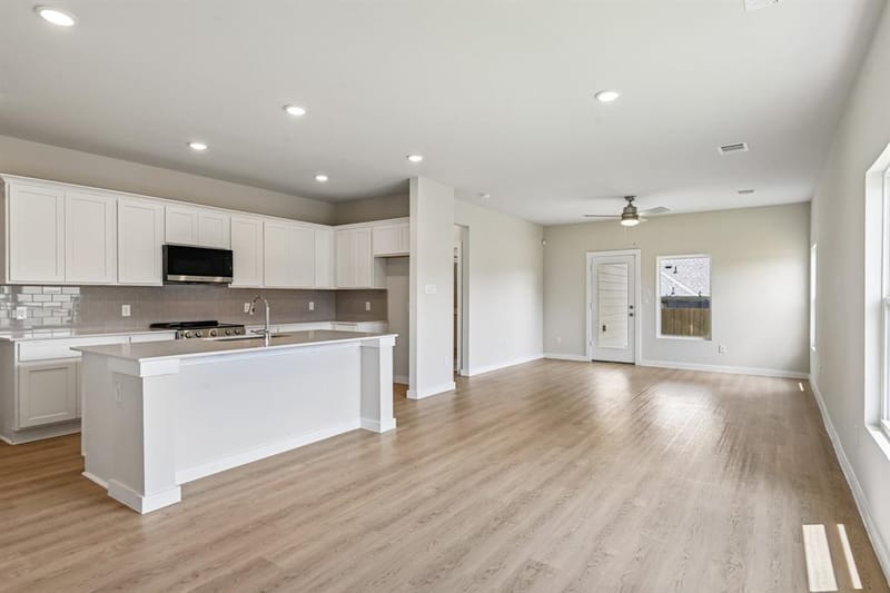 1052 Miraverde Trail, Crowley TX 76036 - Photo 7