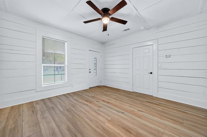 514 E Day Street, Denison TX 75021 - Photo 6