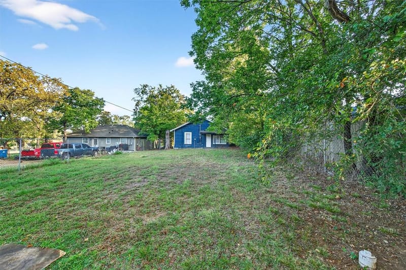 514 E Day Street, Denison TX 75021 - Photo 19