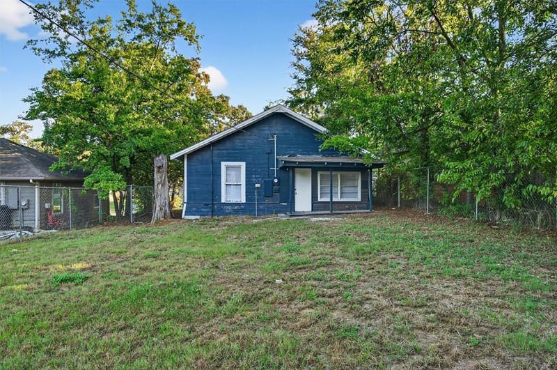 514 E Day Street, Denison TX 75021 - Photo 21