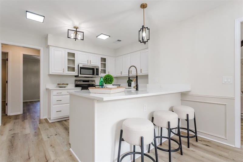 818 Pebblebrook Drive, Allen TX 75002 - Photo 4