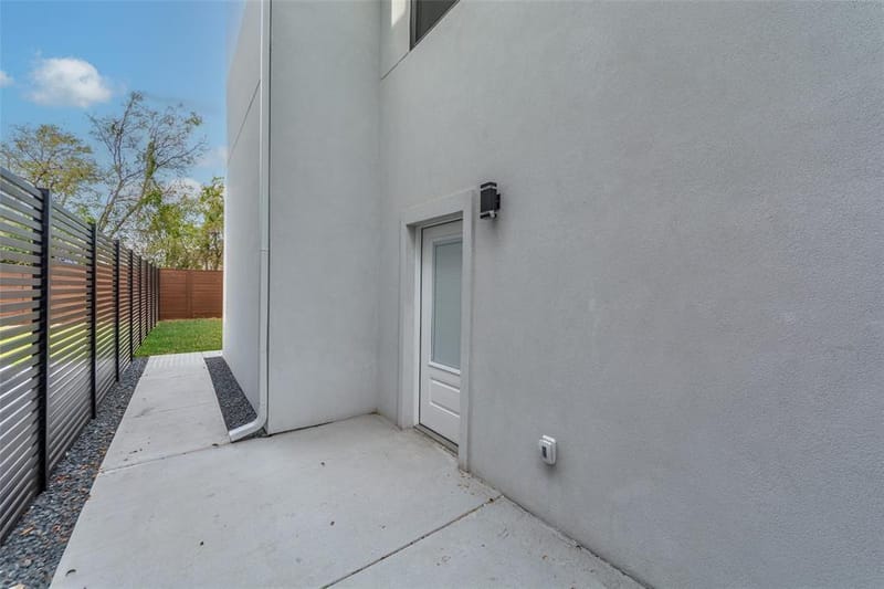 2503 Crossman Avenue, Dallas TX 75212 - Photo 35