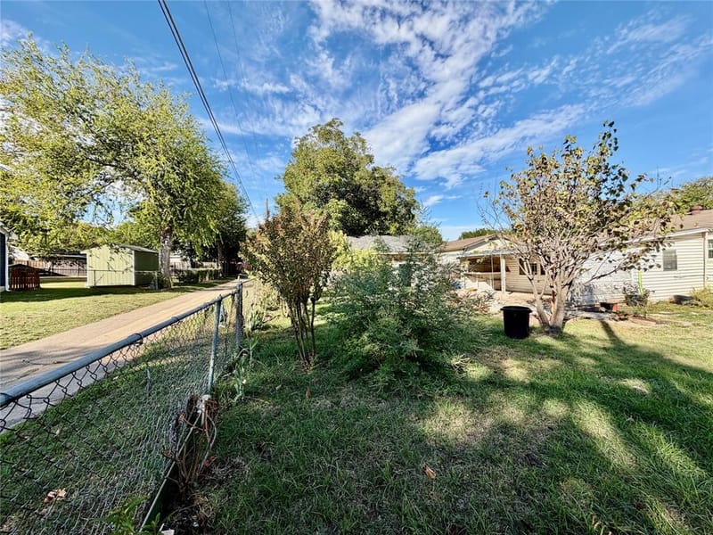 1205 Sylvan Drive, Garland TX 75040 - Photo 20