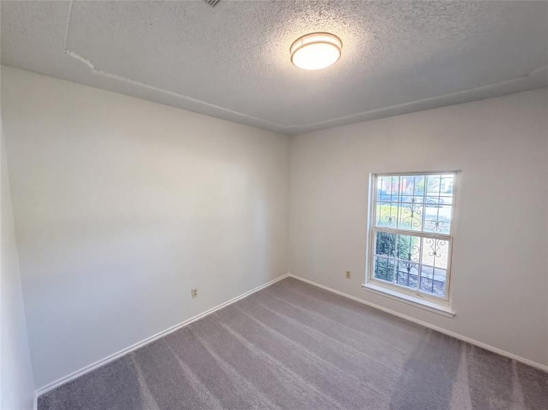 529 Edwards Drive, Saginaw TX 76179 - Photo 14